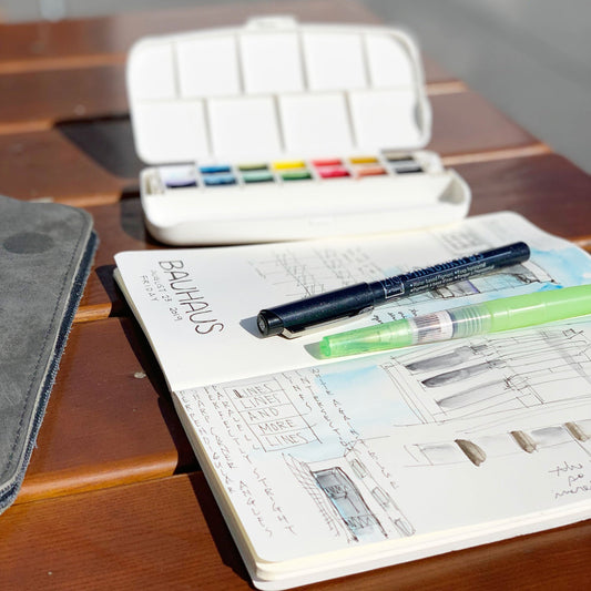 [Kuretake] Gansai Tambi Watercolor Travel Kit // 14 colors
